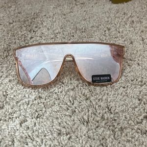 Steve Madden Sunglasses New With Tag